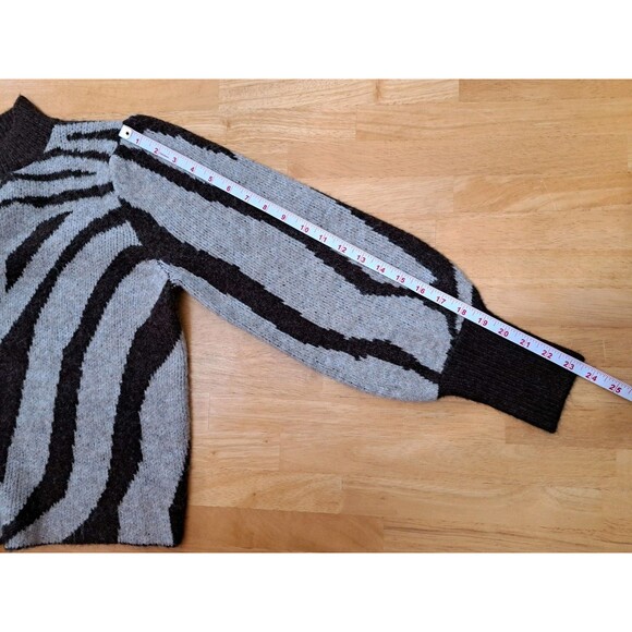 Lush Sweater Womens S Zebra Stripes Brown Mock Neck Long Sleeve Soft NWT - Picture 5 of 8